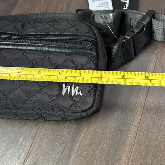 Nicole Miller Crossbody,adjustable waist bag/fanny pack,double zipper,quilted - Picture 11 of 14
